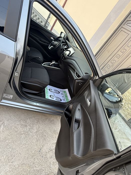 Onix  LTZ 4-pozisiya  a/t sotiladi