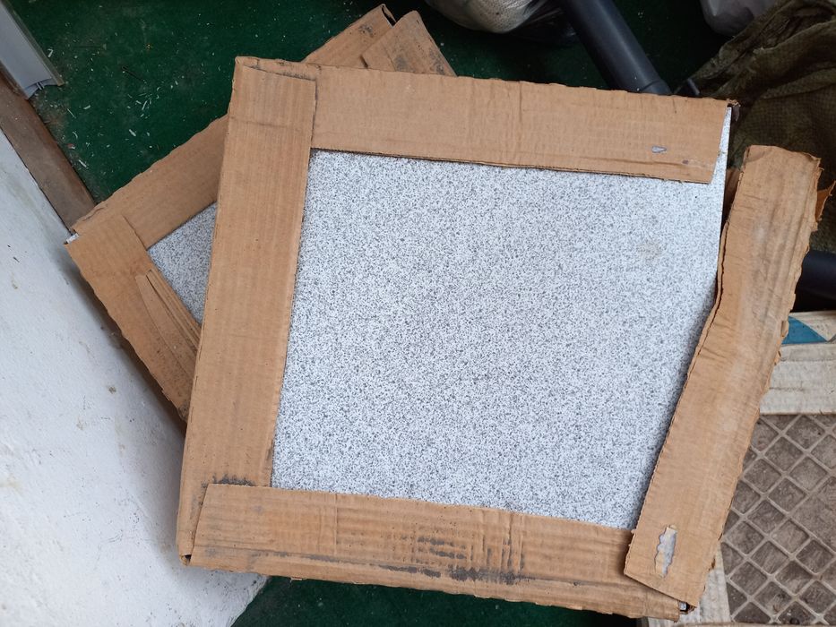 Кафель напольный гранит