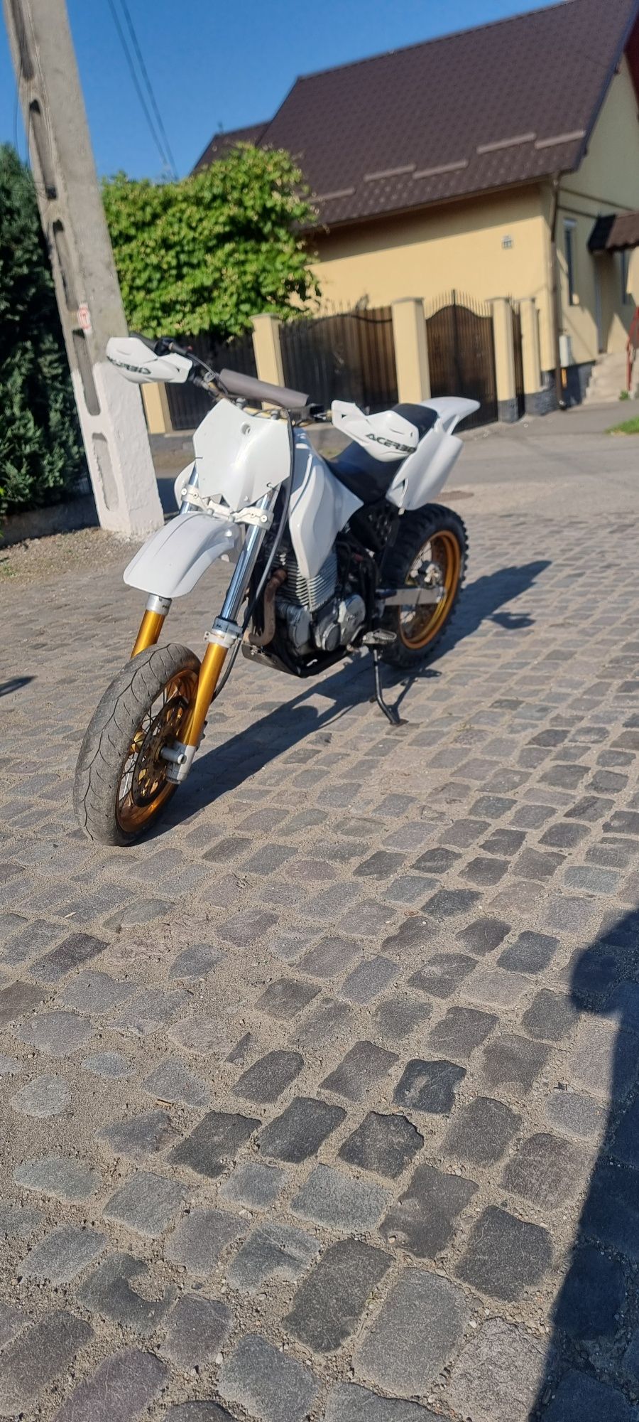 Vind sau schimb.  motor rotax an 2001 de 600 acte de Anglia .