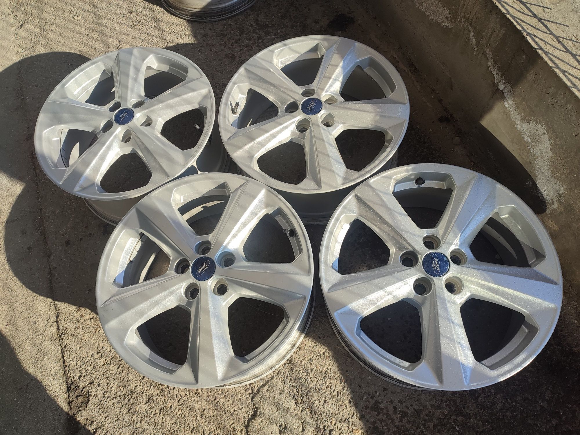 18" оригинални алуминиеви джанти за Ford Kuga...