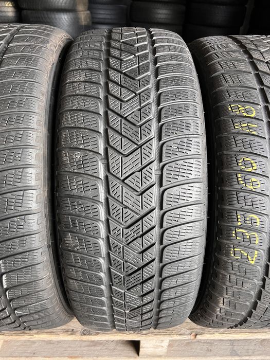 4 anvelope iarna 235/60/18 , Pirelli , DOT 2021 !
