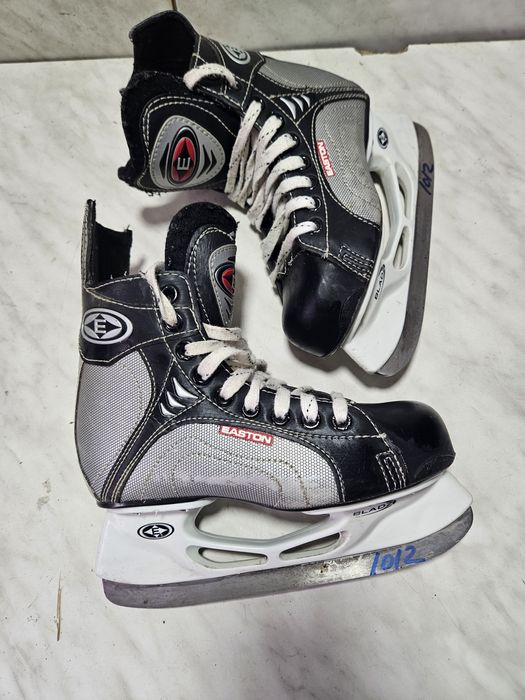 Patine 1012 hochei hockey Easton  marime  34-35 ( 22  cm)