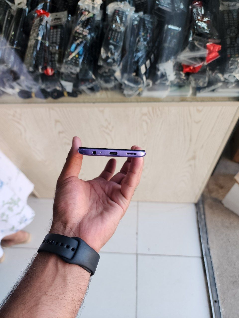 Redmi note 9T 5G.  Qolgani kamentariyada