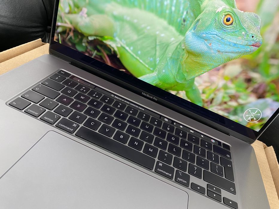 MacBook Pro 16-inch / Intel Core i7/ 16 Gb RAM / 512 gb/Space Gray/Nou
