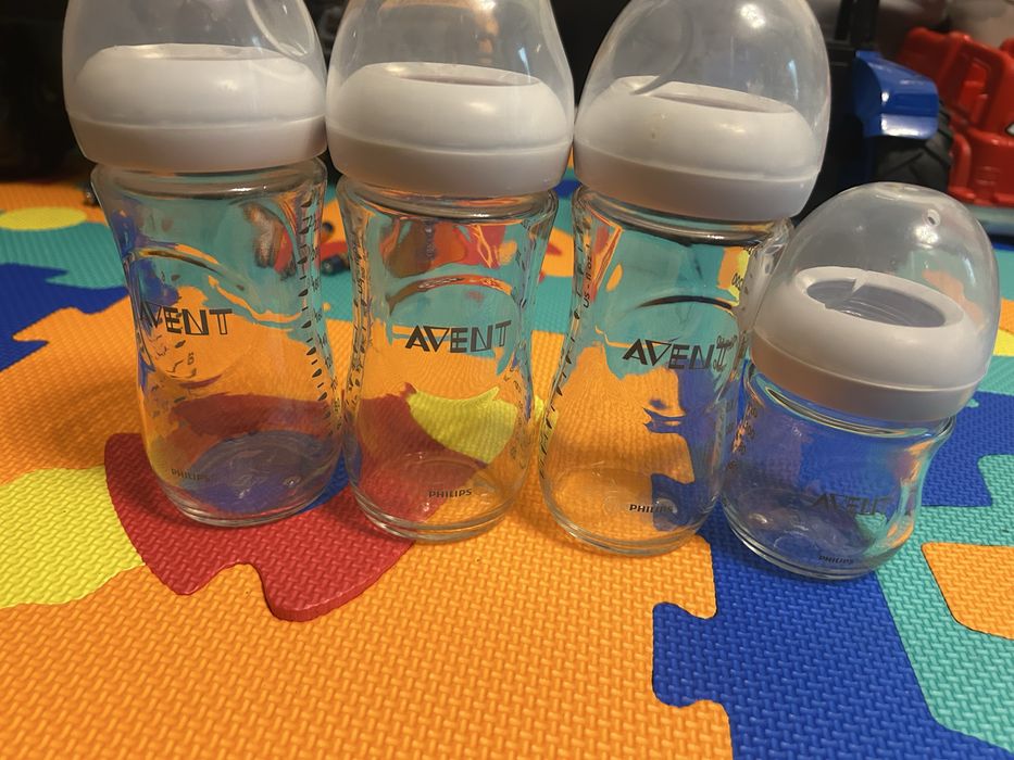 Стъклени шишета Авент