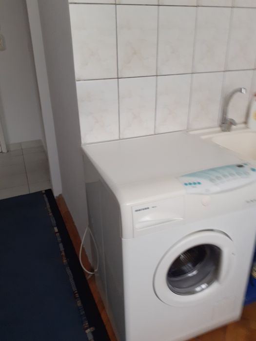 Închiriez garsoniera în zona centrala