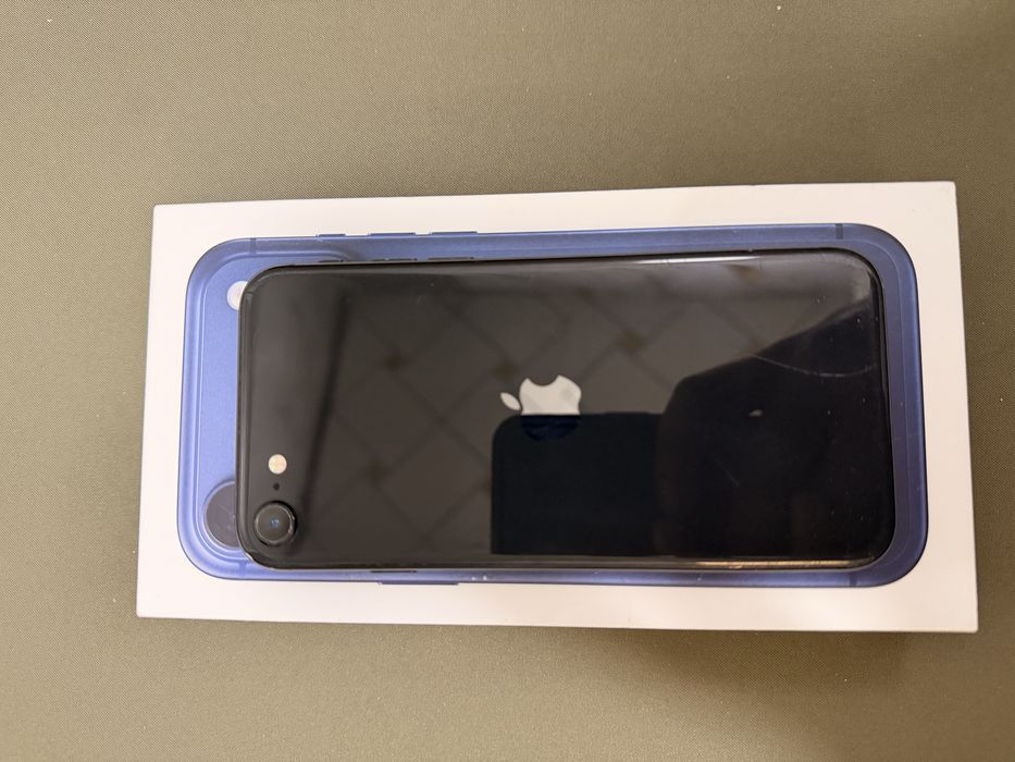 Iphone se 2020  barter