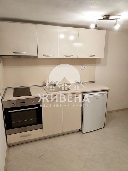 Отдавам под наем 2-стаен апартамент, Цветен квартал