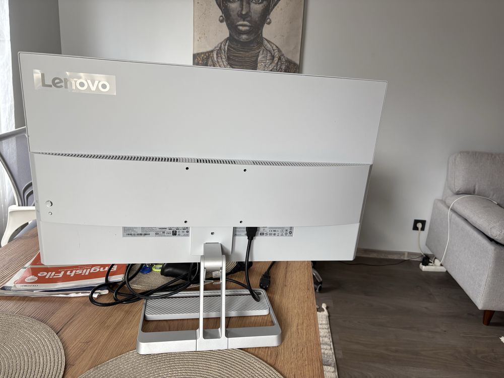 Монитор  , модел Lenovo