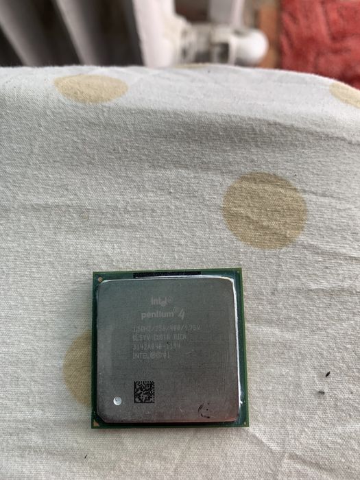 procesor intel si amd