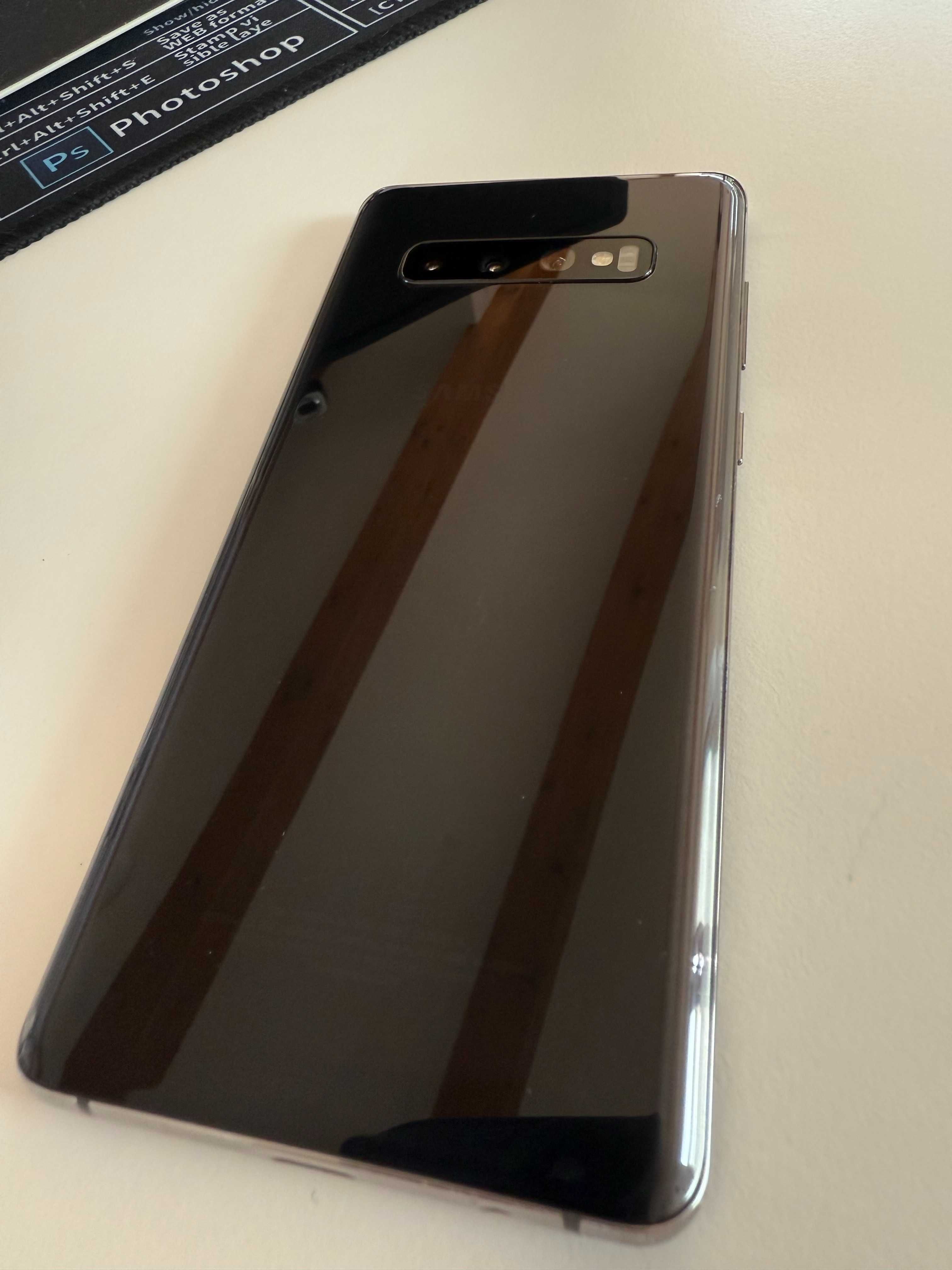 Samsung Galaxy S10+ 128 GB, 8GB RAM – stare foarte bună, dual SIM