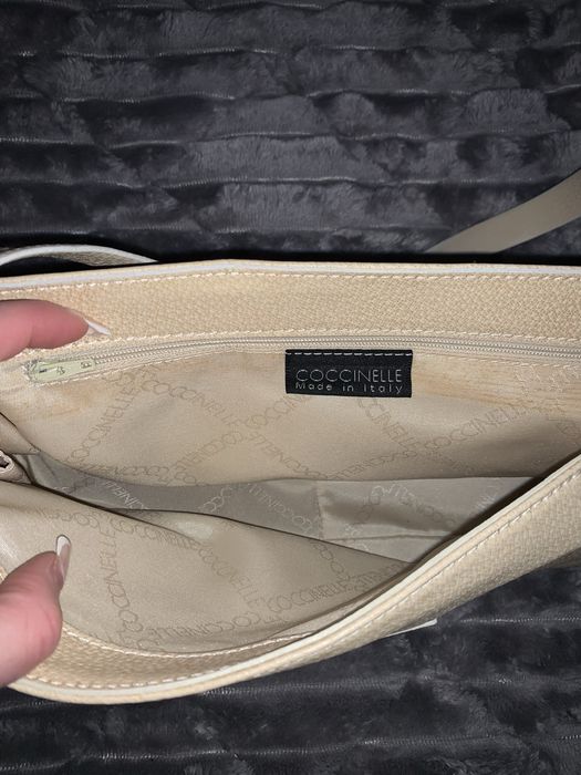 Geantă de umăr Coccinelle crem