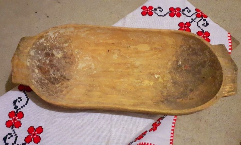 Copaie /Covată veche de 70 de ani. Ideală pentru decor .