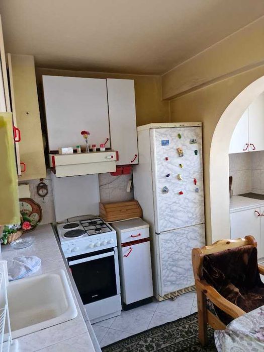 продава двустаен Дружба 3