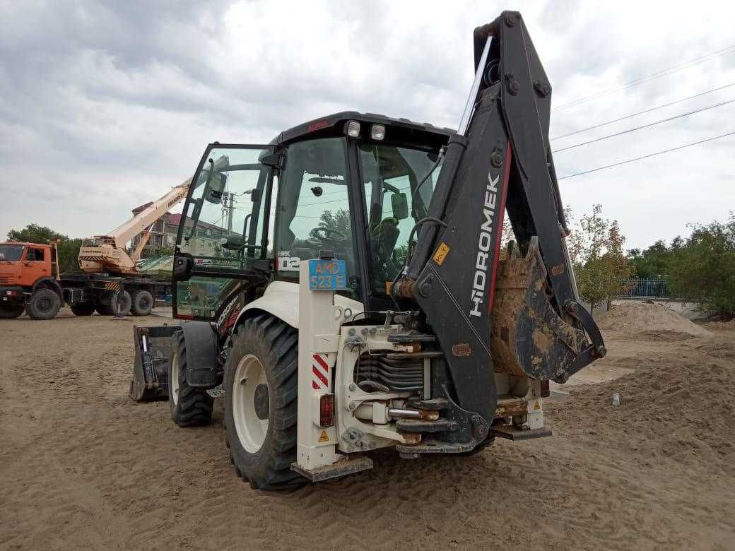 Экскаватор-погрузчик Hidromek HMK 102B