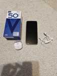 Telefon ZTE V50+casti wirelles