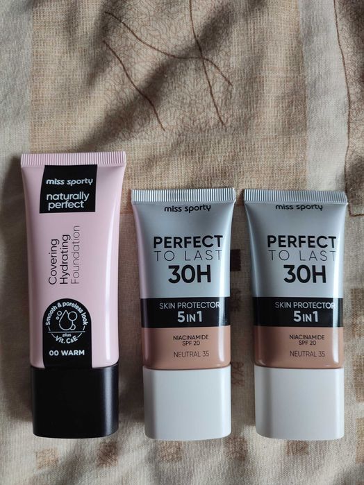 3 tuburi de fond de ten Miss Sporty