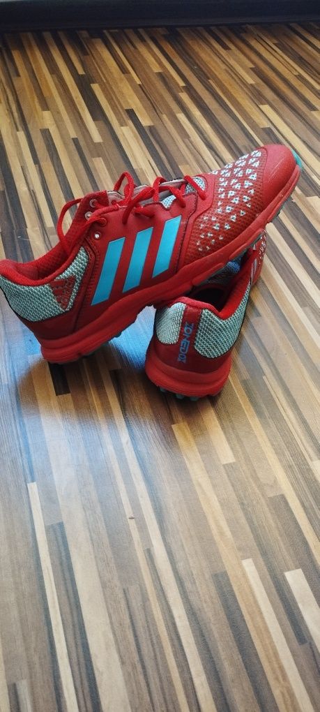 Маратонки Adidas 46 номер