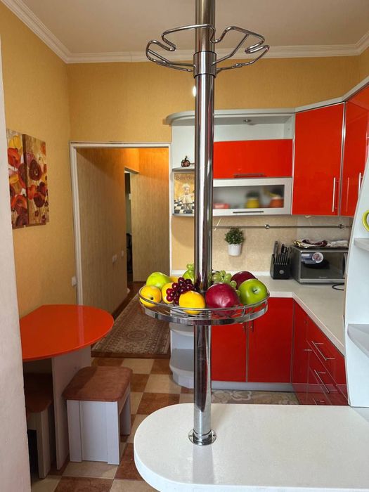 Карасу6 сдается квартира 2/4/4 полный обстановкой