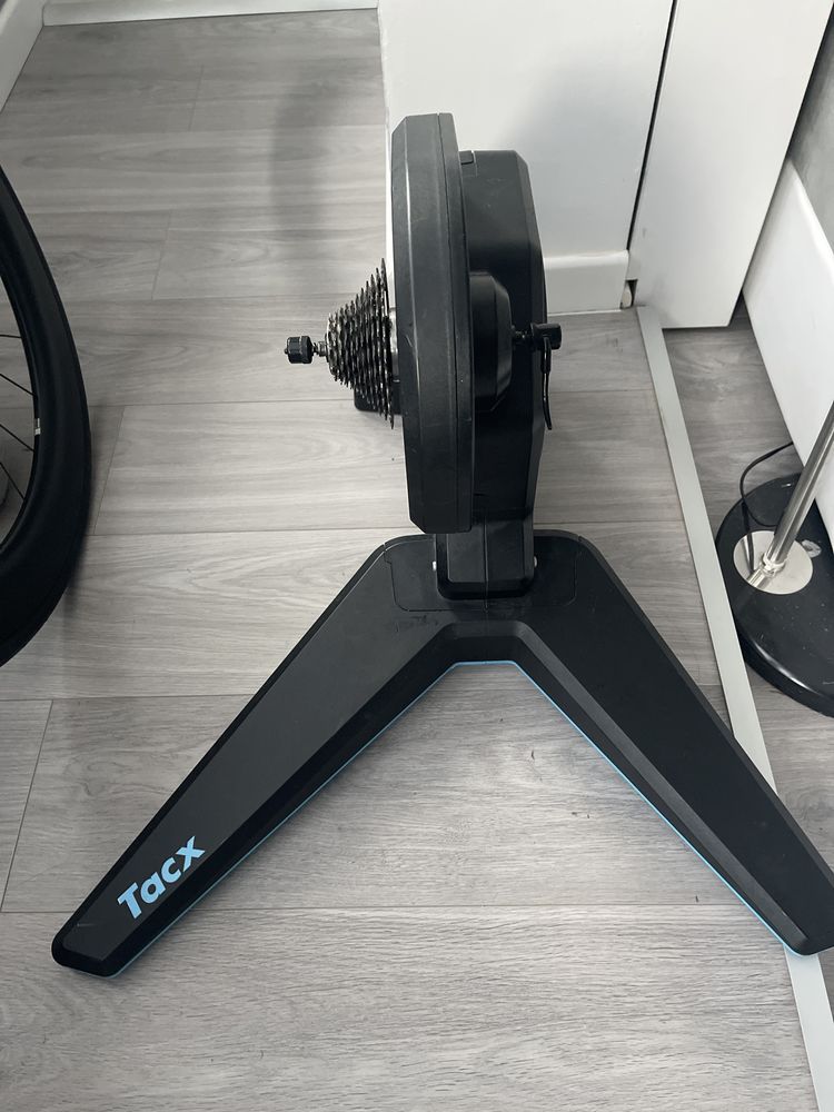 Home trainer Tacx Flux 2 Smart