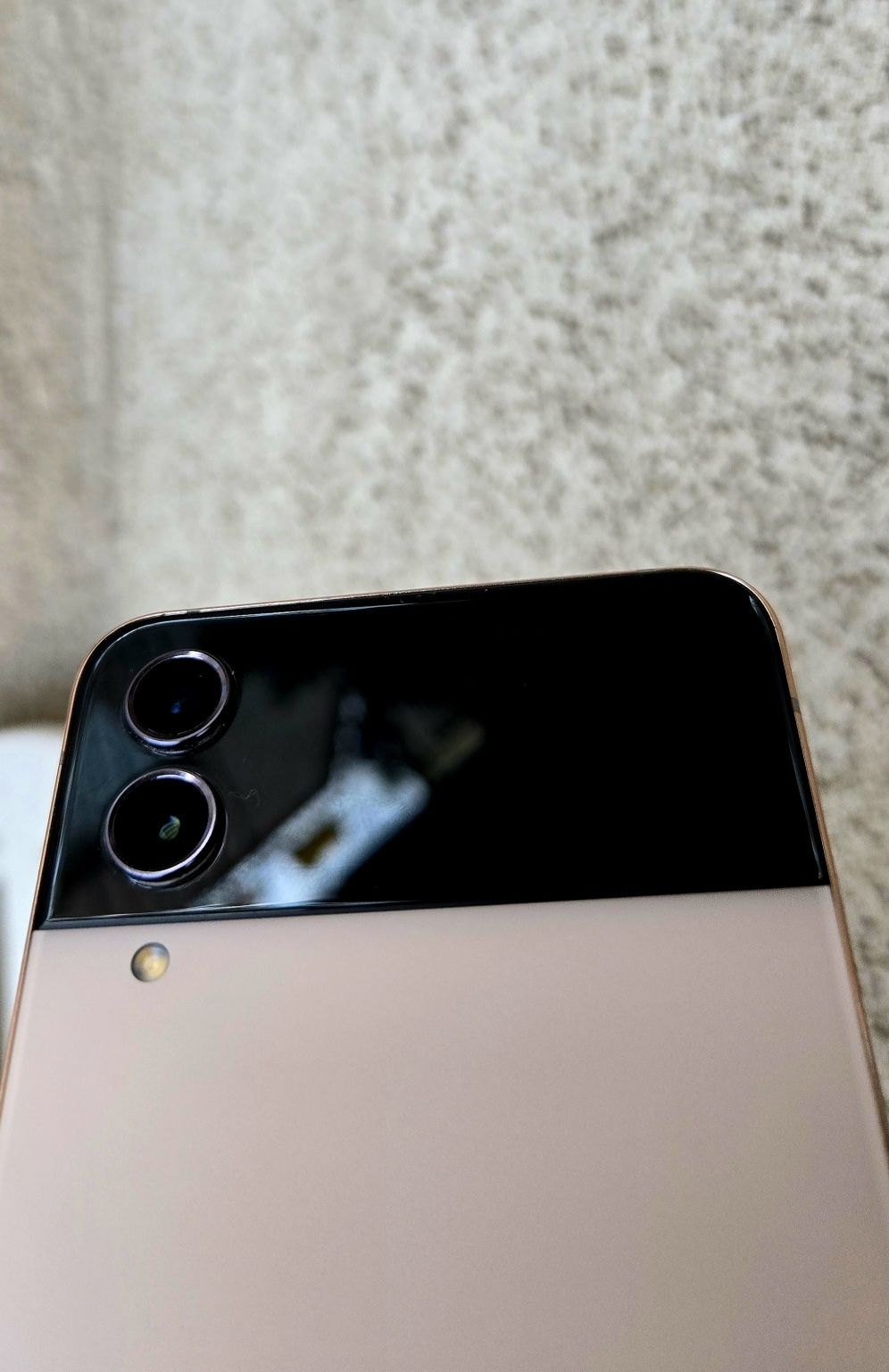Samsung Galaxy  Flip 4 с кутия