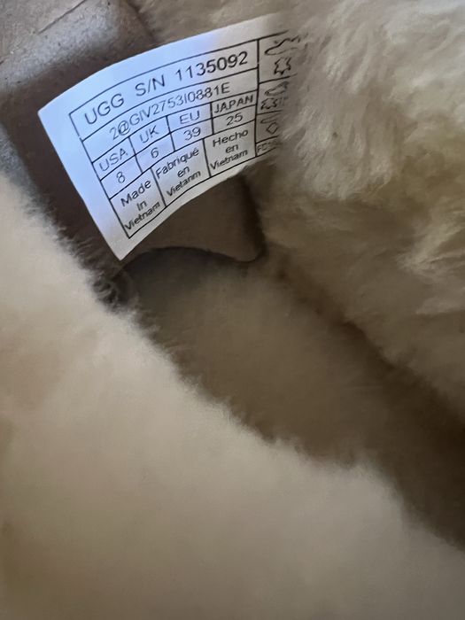 Боти  UGG от естествена агнешка кожа