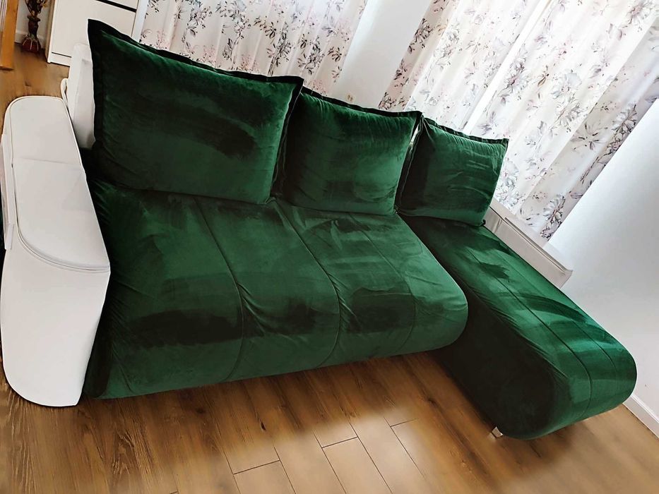 Canapea extensibila Coltar Coquette cu perne ca nou