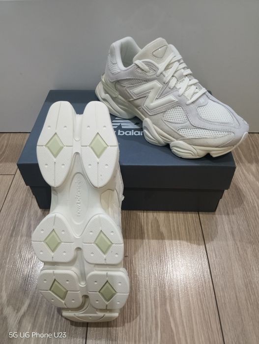 New balance 9060-42.5н.Оригинални Нови