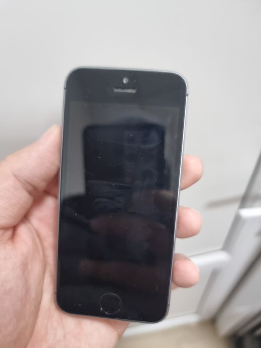 Продам Apple Iphone 5s