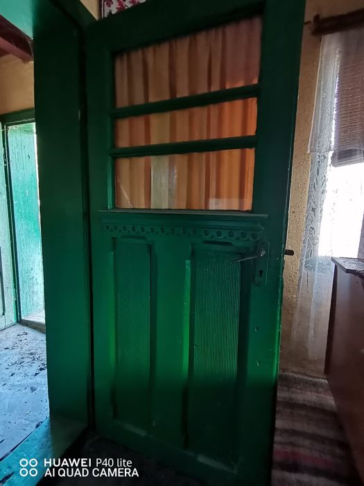 Usi vechi  bine întreţinute