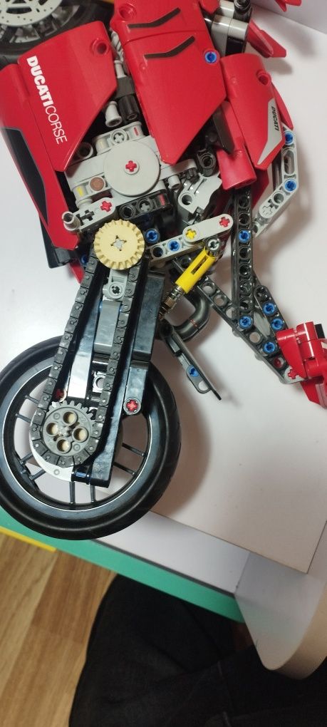 Продаётся ducati lego