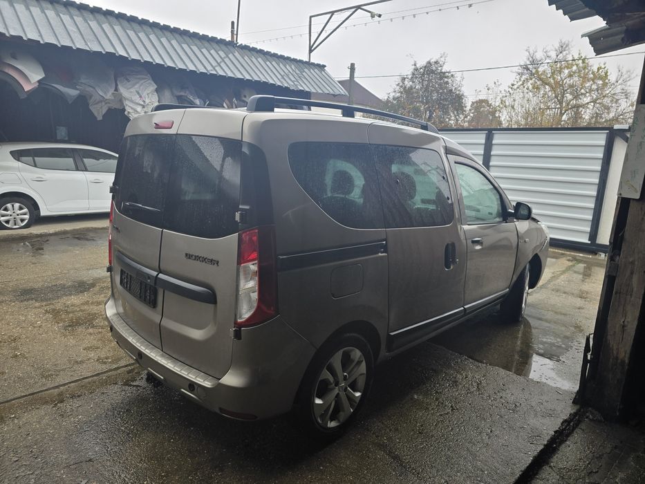 Bandouri Dacia Dokker Lateral usi stanga dreapta