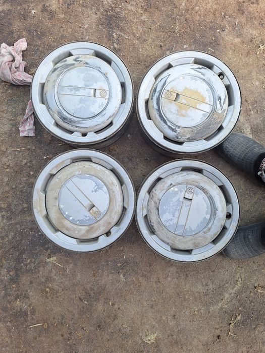 Продаются комплек дисков от гольф2 на 13