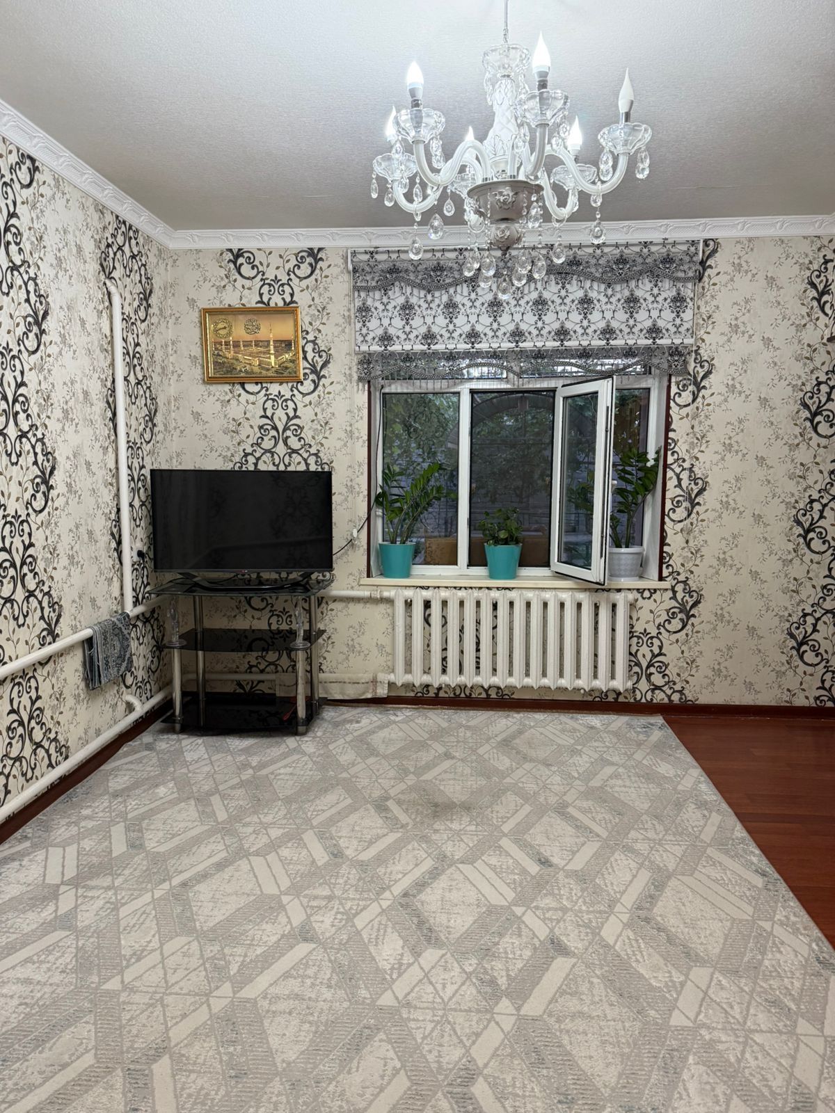 Продается дом, чистый уютный со всеми удобствами.