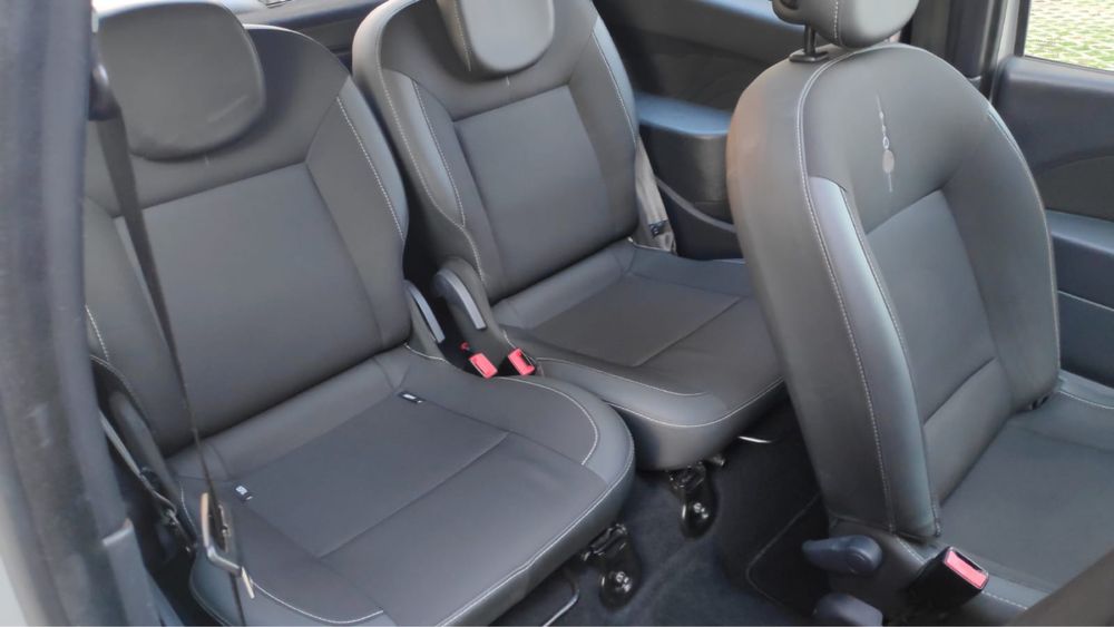 Renault twingo 2, 1.5 dci 90 cp, euro 5 , masina de oras