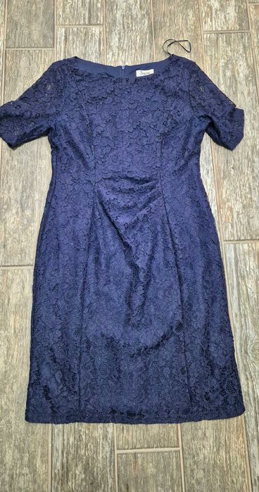 Rochie medie eleganta marimea 44