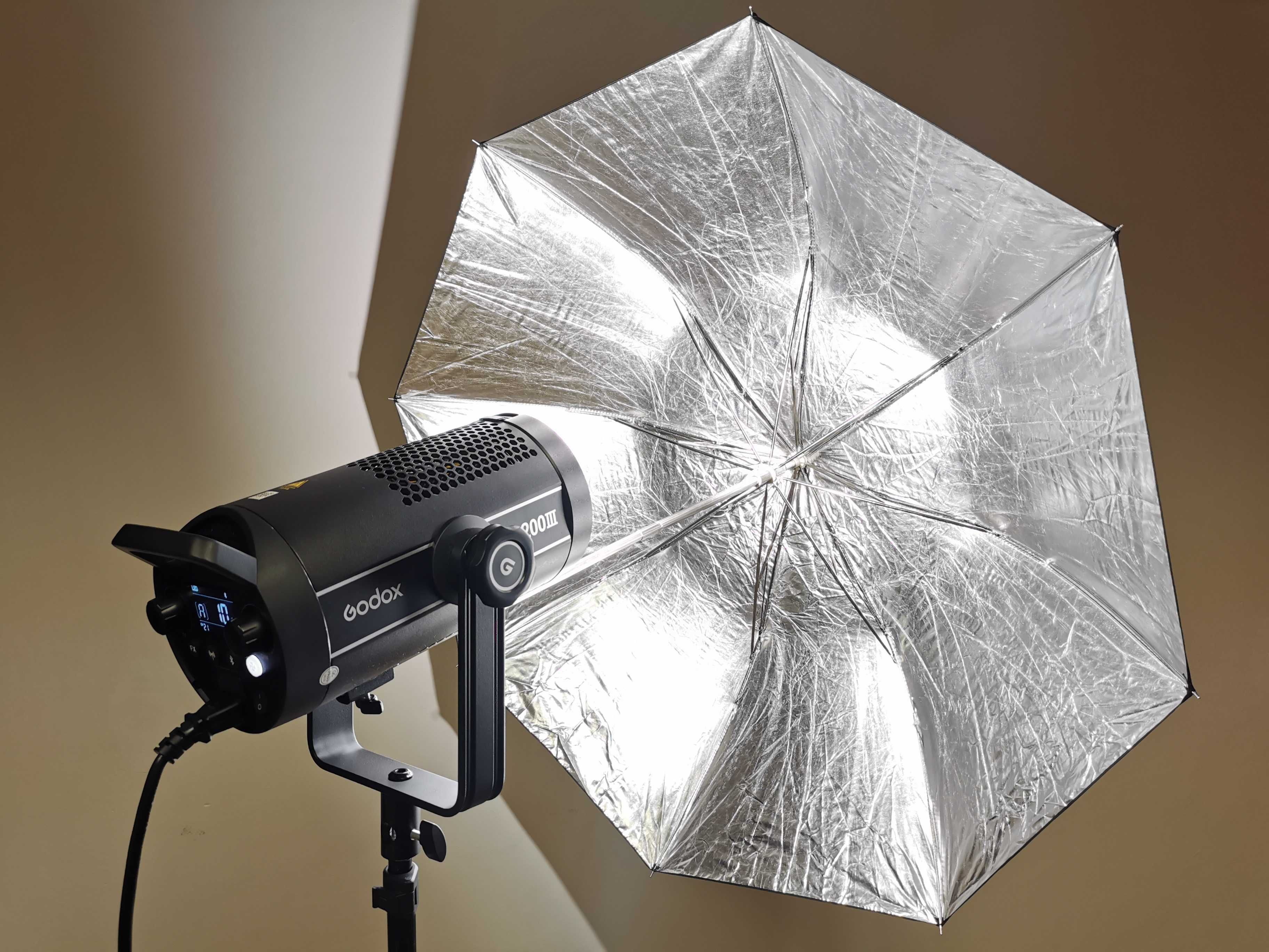 Walimex Pro Silver Umbrella 80 cm / фотографски чадър - модификатор