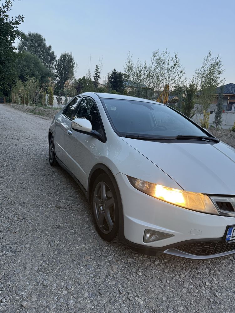 Vand Honda Civic 2010 motor 1.8 Vtec benzina