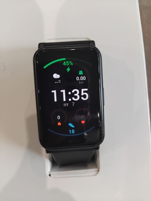 Смарт часовник Honor Watch ES