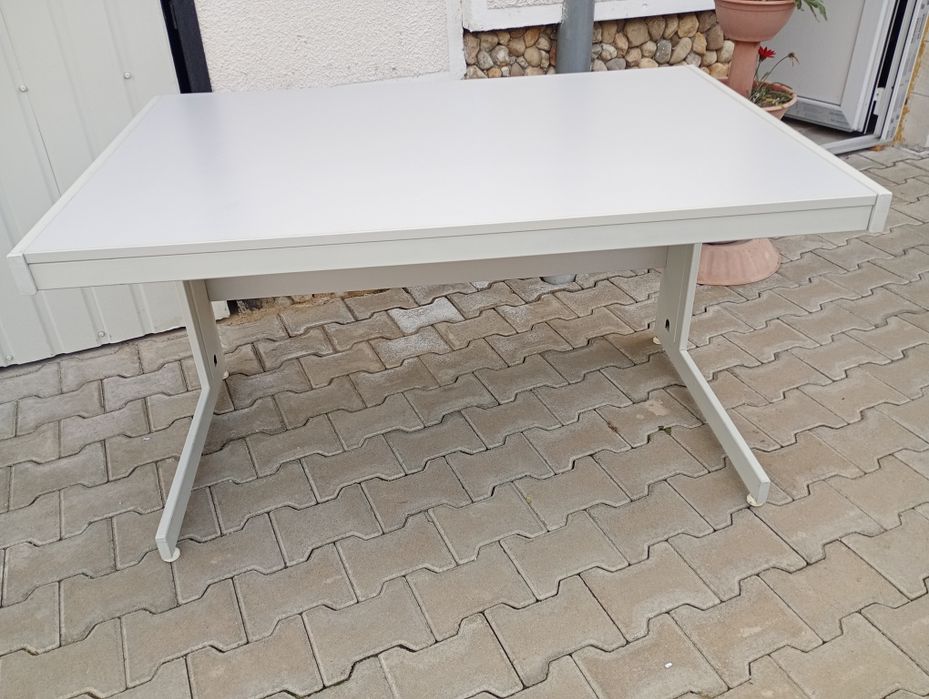 Masa de lucru metal cadru