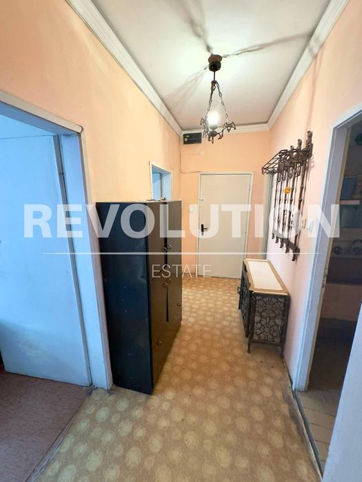 Продава се Тристаен апартамент в Пловдив, Каменица 2 - 68 кв.м за 1839 €/кв.м - Снимка #9