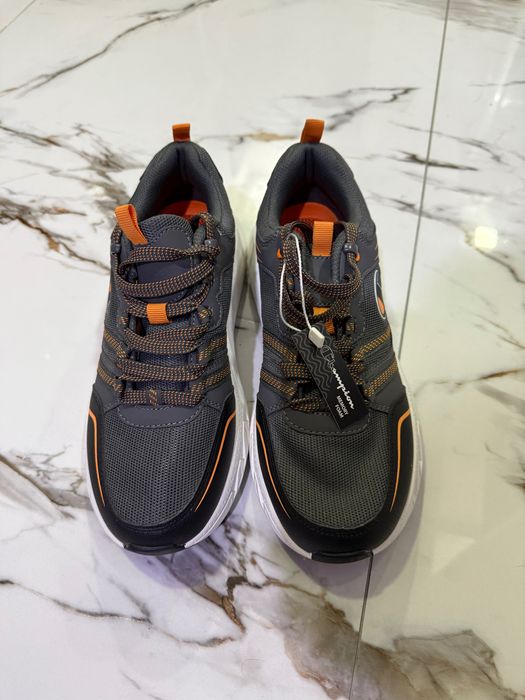 Кроссовки фирменные champion