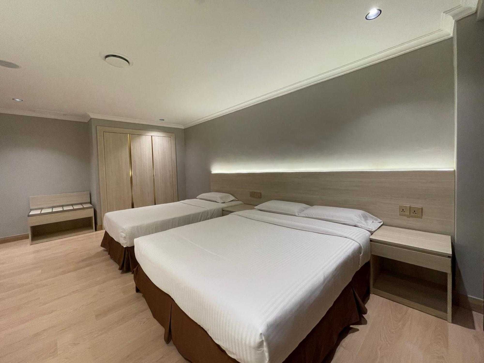 Mehmonxona bez zaks , Hotel Gasnitsa bez zaks