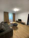 Închiriez apartament cu 2 camere