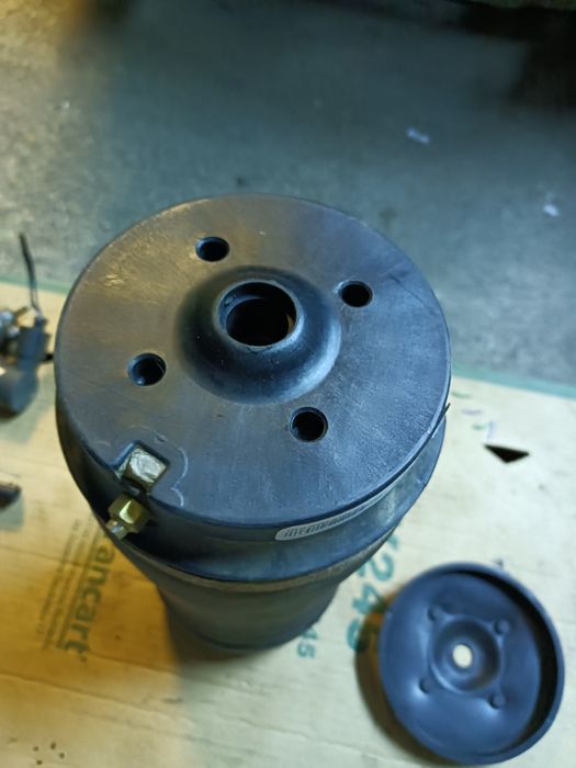 Perna aer spate Mercedes GL/ML 2009