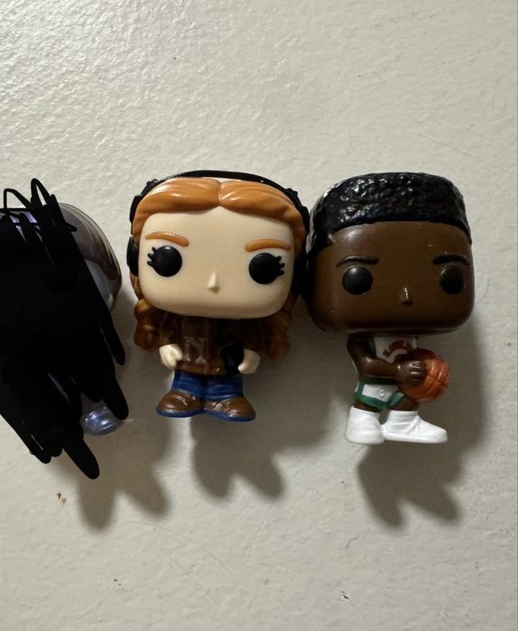 Очень странные дела киндр kinder joy