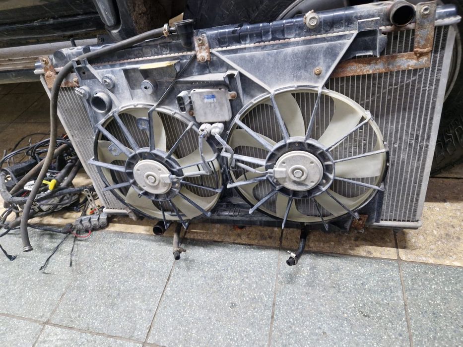 Продам радиатор с вентилятором