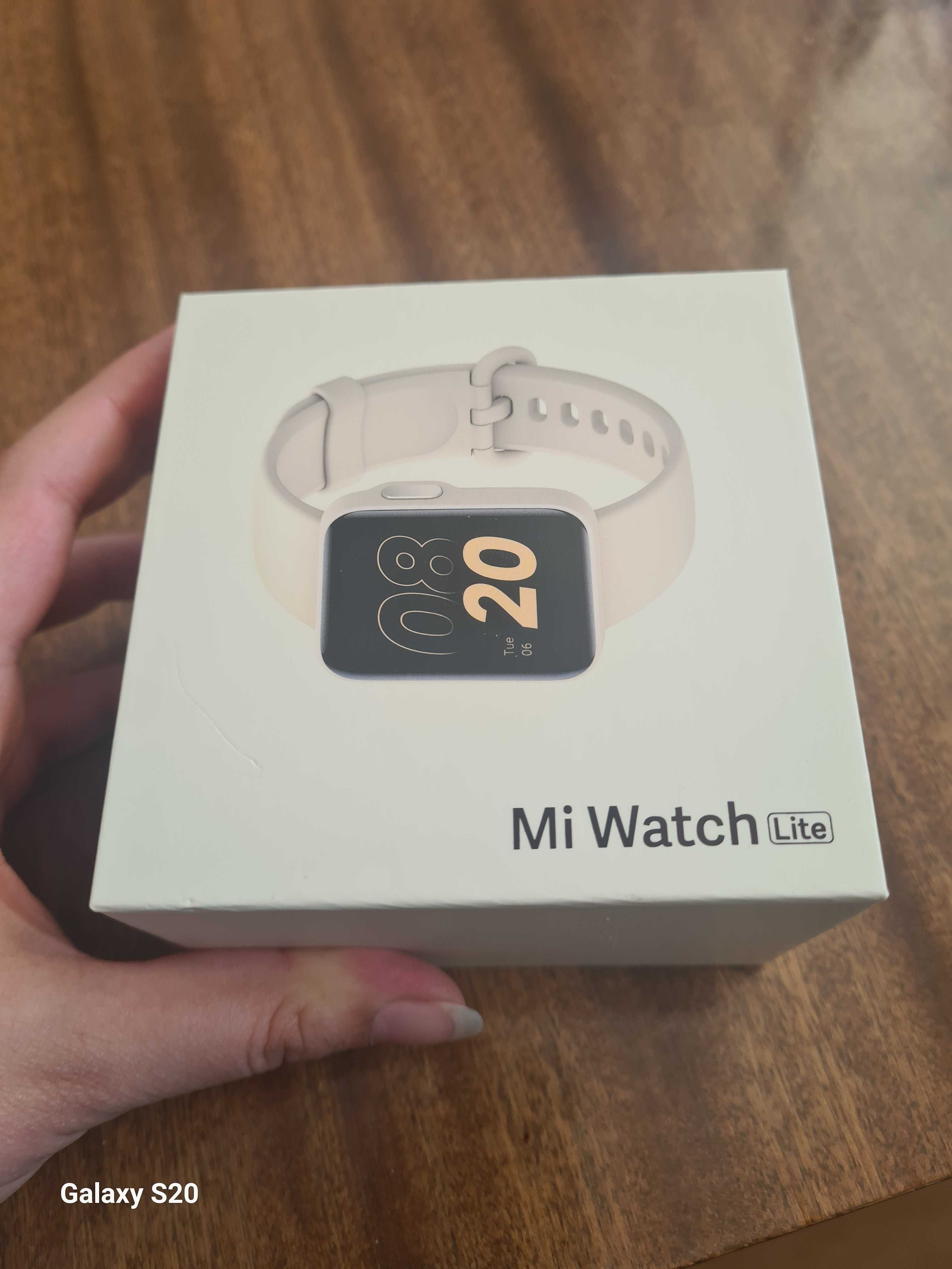 Смарт часовник mi watch