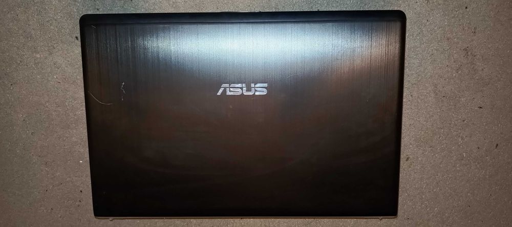 Laptop Asus Amd A8-5550M 8gb ddr3 dpy 15,6inch
