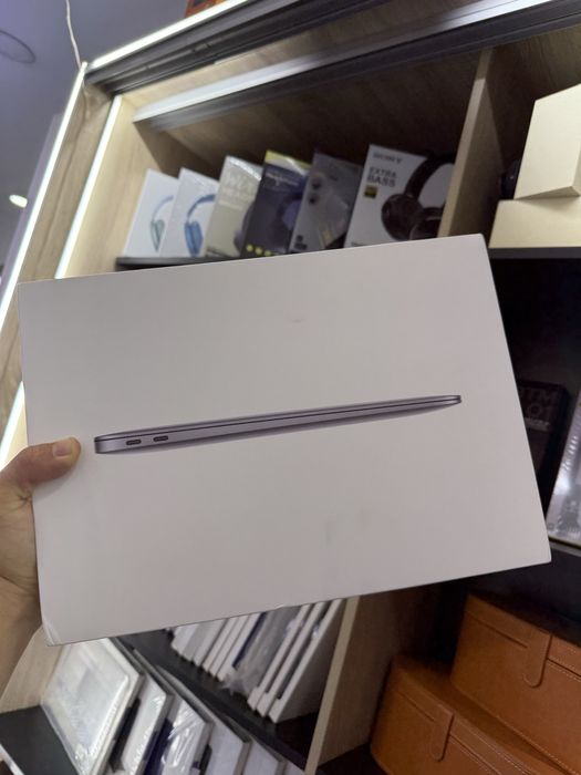 Macbook Air M1 256Gb. Новый.